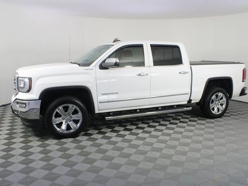 Used 2018 GMC Sierra 1500 SLT image 2