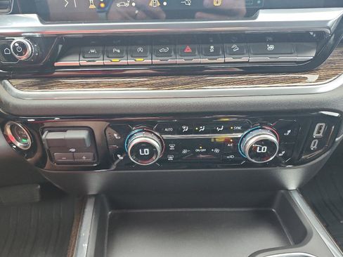 Used 2026 GMC Sierra 1500 Elevation w/ Elevation Premium Package image 17