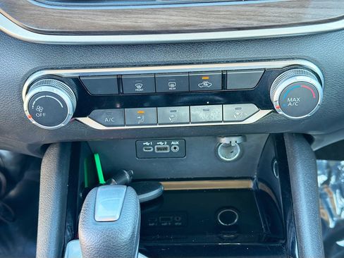 Used 2024 Nissan Altima 2.5 SV image 31