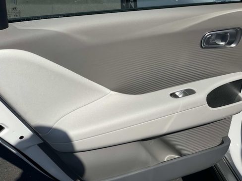 Certified 2025 Hyundai Ioniq 6 SEL image 28