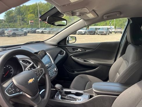 Used 2024 Chevrolet Malibu LT FWD image 20