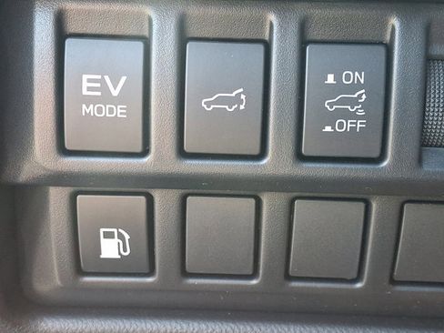 Certified 2025 Subaru Forester Limited AWD/4WD image 25