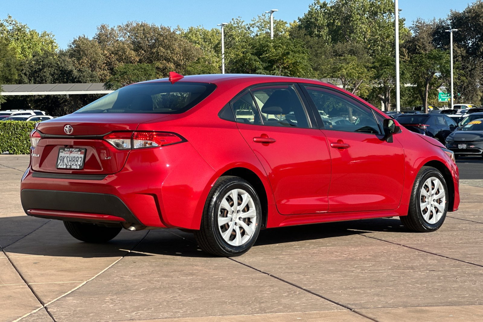 Certified 2020 Toyota Corolla LE FWD image 4
