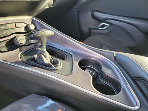 Used 2018 Dodge Challenger R/T image 25