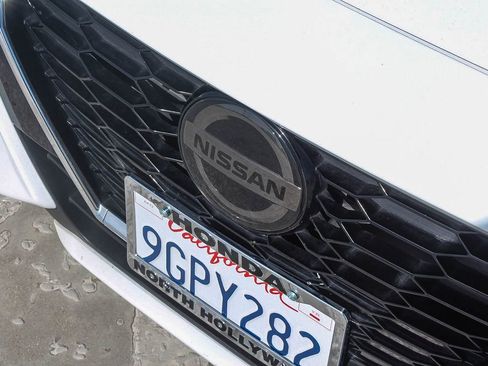 Used 2023 Nissan Sentra S image 10