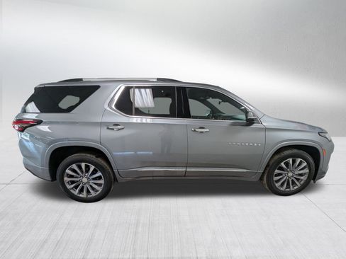 Used 2023 Chevrolet Traverse Premier image 13