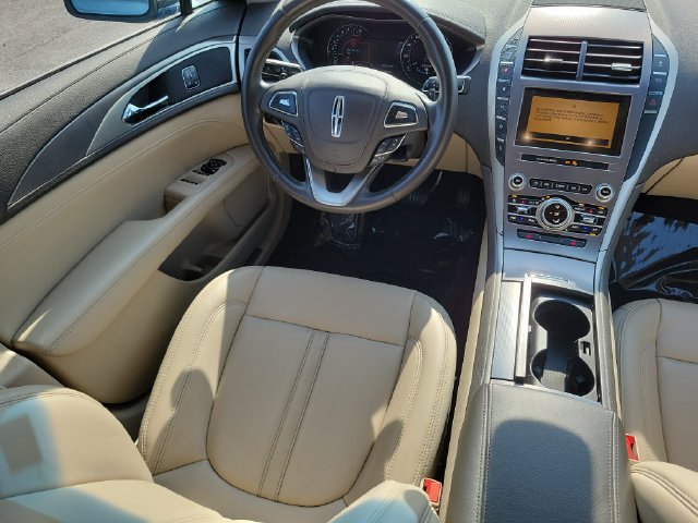 Used 2019 Lincoln MKZ Premiere FWD image 14