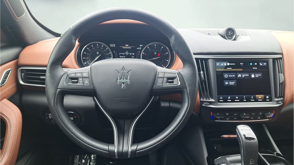 Used 2022 Maserati Levante GT AWD/4WD image 18
