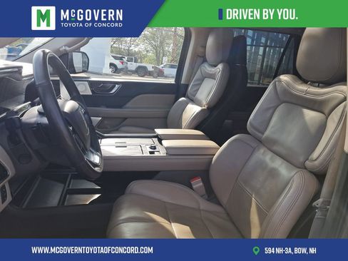 Used 2023 Lincoln Navigator L Reserve AWD/4WD image 18