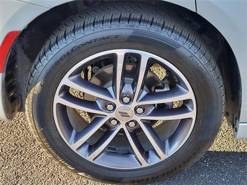 Used 2019 Dodge Charger SXT w/ Driver Confidence Group image 31