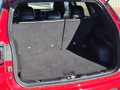 Used 2025 Jeep Compass Trailhawk image 7