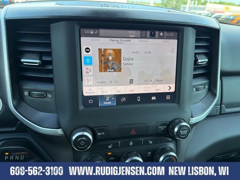 Used 2022 RAM 1500 Big Horn AWD/4WD image 18