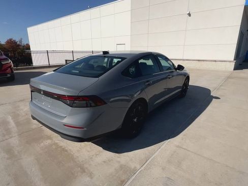 New 2025 Honda Accord SE image 9