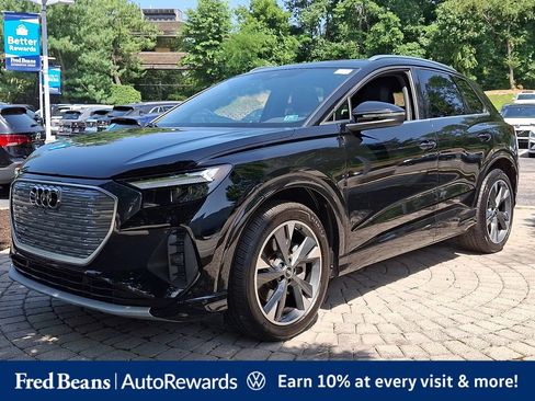 Used 2022 Audi Q4 e-tron Premium Plus w/ Premium Plus AWD/4WD image 3
