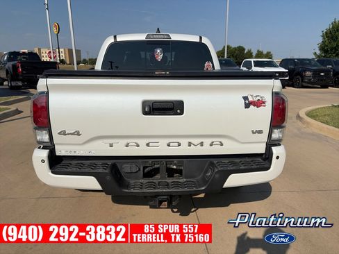 Used 2021 Toyota Tacoma Limited AWD/4WD image 6