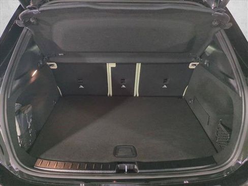 Used 2026 Mercedes-Benz GLA 250 image 7
