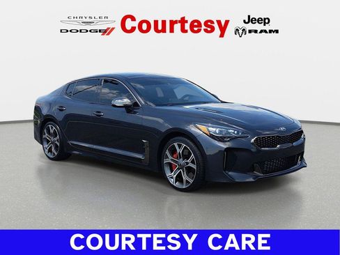 Used 2020 Kia Stinger GT1 AWD/4WD image 1