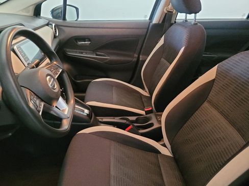 Used 2021 Nissan Versa SV FWD image 17