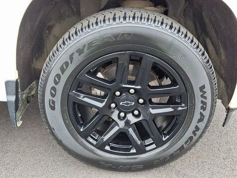 Used 2023 Chevrolet Silverado 1500 Custom w/ LPO, Dark Essentials Package image 8