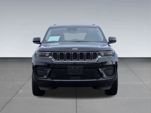 Used 2023 Jeep Grand Cherokee Laredo AWD/4WD image 9