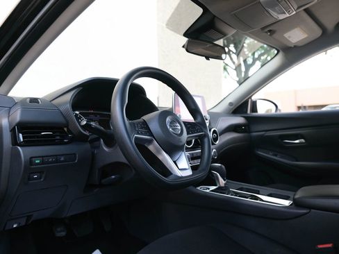 Used 2023 Nissan Sentra SV image 19