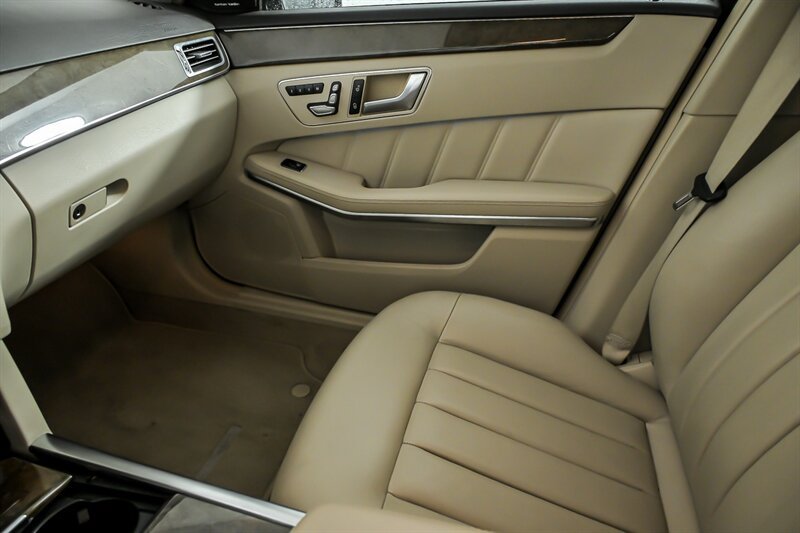 Used 2016 Mercedes-Benz E 350 4MATIC Wagon w/ Premium Package image 37