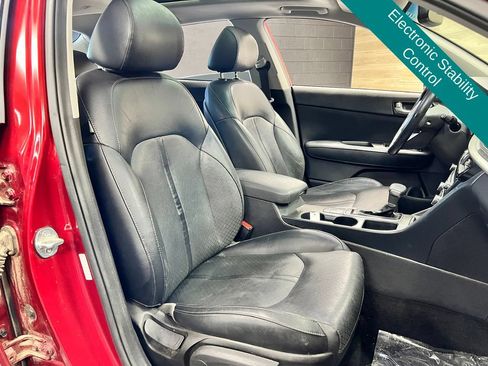 Used 2020 Kia Optima SE FWD image 8