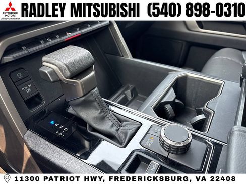Used 2023 Toyota Tundra SR5 w/ SR5 Premium Package AWD/4WD image 11