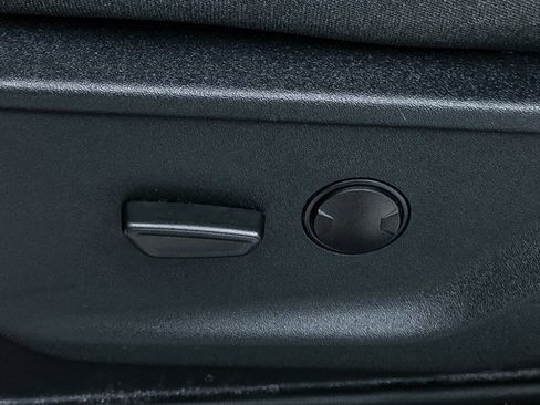 Used 2024 Ford F150 XLT w/ Mobile Office Package image 19