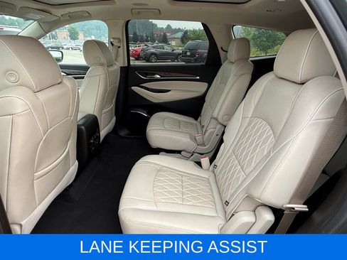 Used 2023 Buick Enclave Avenir w/ Avenir Technology Package AWD/4WD image 19