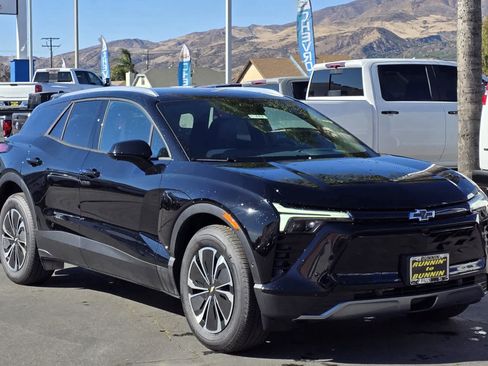 Used 2025 Chevrolet Blazer EV LT w/ Super Cruise Package AWD/4WD image 3