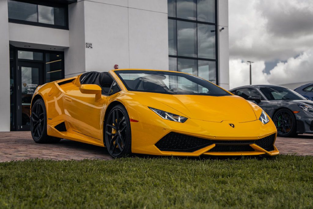 Used 2016 Lamborghini Huracan LP 610-4 AWD/4WD image 8