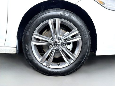 Used 2023 Volkswagen Jetta SE image 41