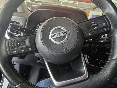 Used 2021 Nissan Rogue SL AWD/4WD image 28