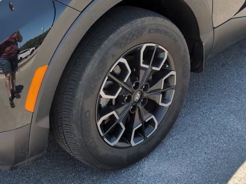 Used 2023 Hyundai Santa Cruz SEL Premium image 11