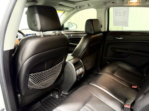 Used 2016 Cadillac SRX Luxury w/ Driver Awareness Package FWD image 20