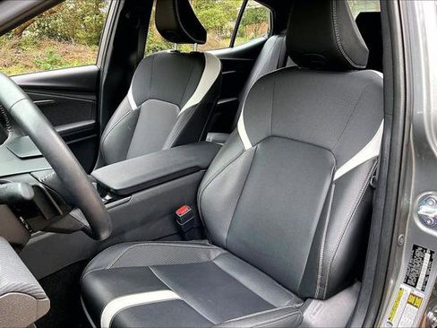 Certified 2025 Toyota Camry SE w/ Convenience Package image 18