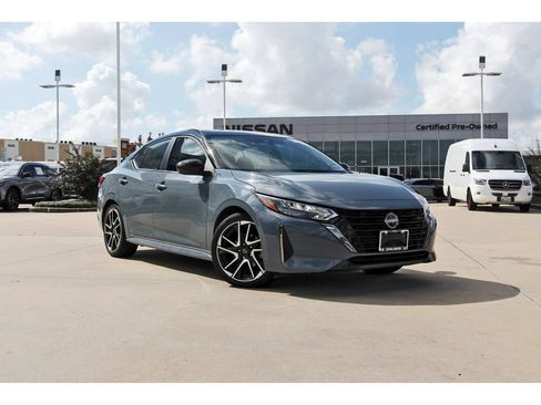 Used 2024 Nissan Sentra SR w/ SR Premium Package FWD image 1