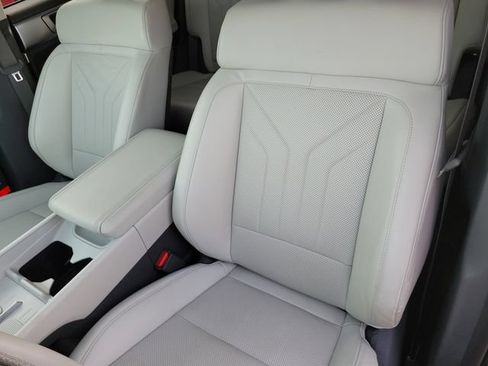 Used 2026 Hyundai Santa Fe SEL AWD/4WD image 11