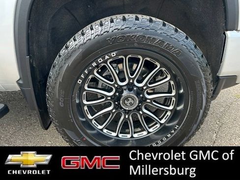 Used 2022 Chevrolet Silverado 3500 High Country w/ Z71 Off-Road Package AWD/4WD image 12
