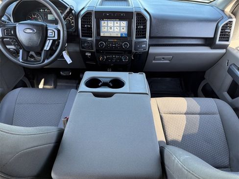 Used 2018 Ford F150 XLT image 9