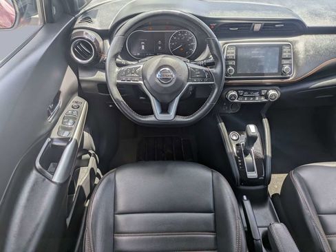 Used 2020 Nissan Kicks SR w/ SR Premium Package FWD image 16