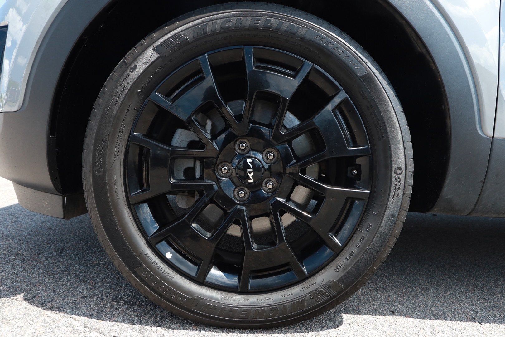 Used 2022 Kia Telluride SX w/ SX Prestige Package AWD/4WD image 9