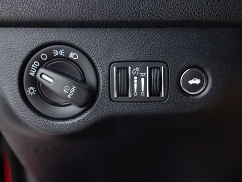 Used 2018 Dodge Charger GT AWD/4WD image 37