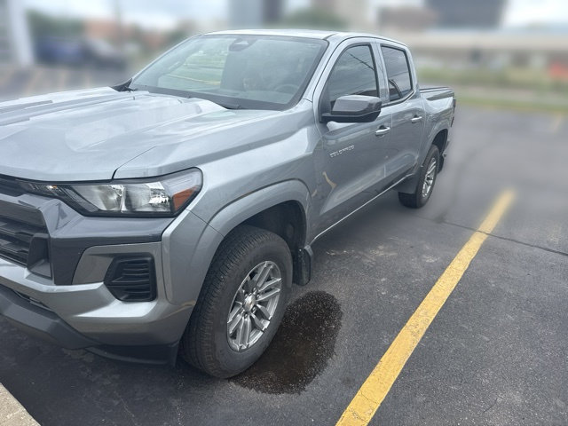 Used 2025 Chevrolet Colorado LT w/ Advanced Trailering Package AWD/4WD image 37