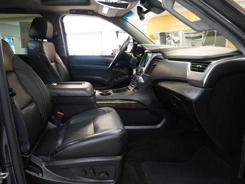 Used 2017 Chevrolet Tahoe LT image 41