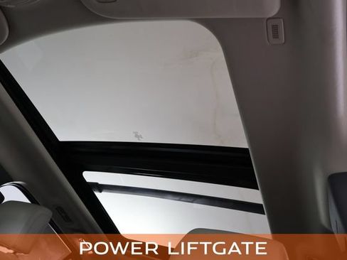 Used 2019 Ford Expedition Limited w/ Equipment Group 301A AWD/4WD image 26