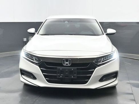 Used 2018 Honda Accord Sport image 5