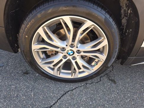 Used 2017 BMW X1 xDrive28i image 10