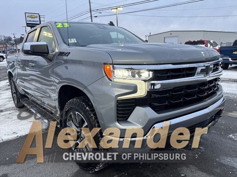 Used 2023 Chevrolet Silverado 1500 LT w/ Z71 Off-Road Package image 1
